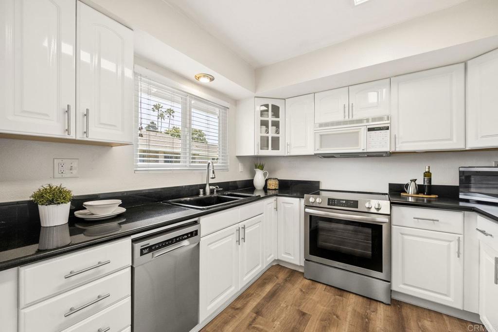 3755 Vista Campana N 53