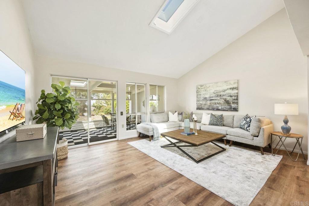 3755 Vista Campana N 53