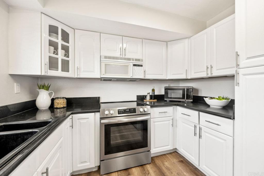 3755 Vista Campana N 53