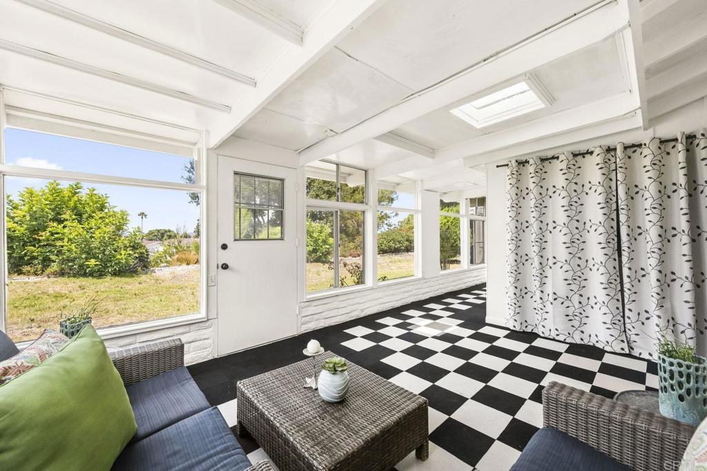 3755 Vista Campana N 53