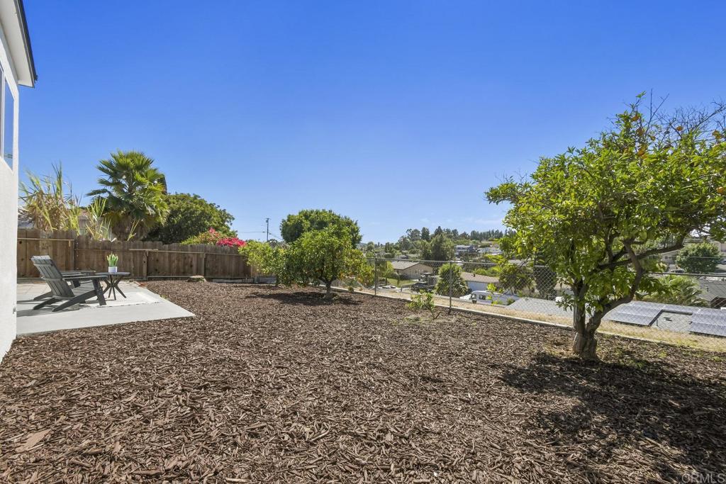444 La Presa Avenue