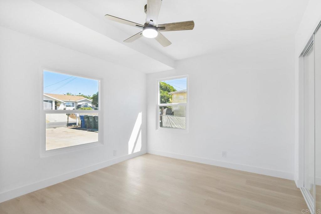 444 La Presa Avenue