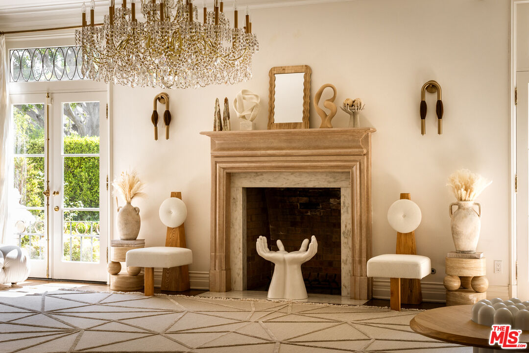804 N Rodeo Dr
