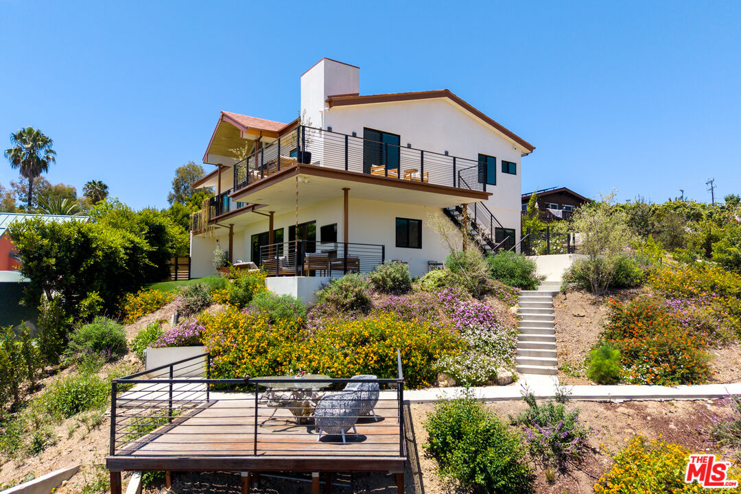 5904 Kanan Dume Rd