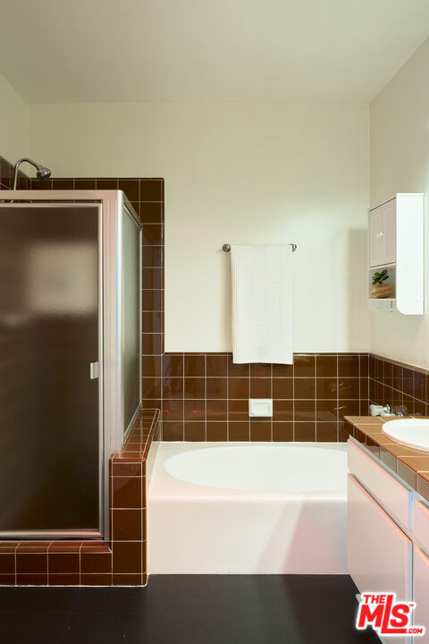 12727 Mitchell Ave Unit: 113