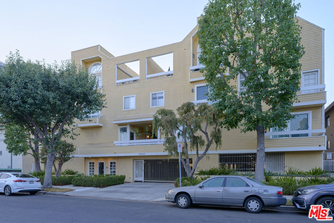 12727 Mitchell Ave Unit: 113