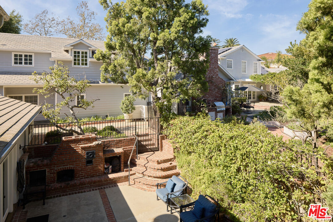 196 Granville Ave
