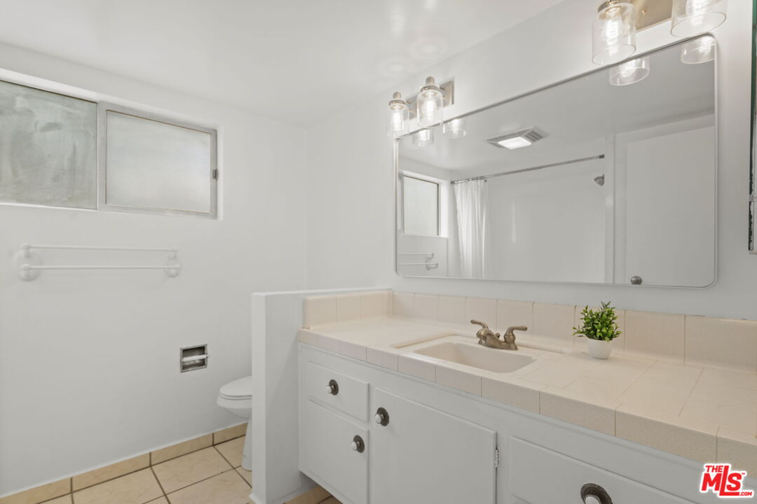 530 Evergreen St Unit: 9