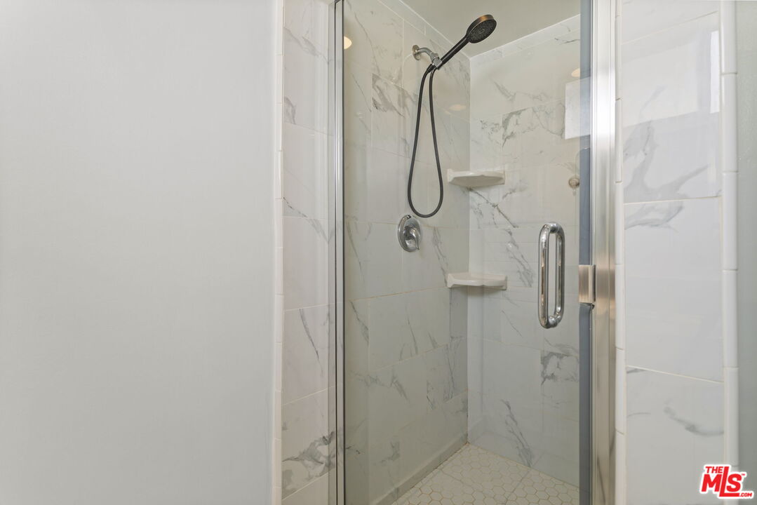 530 Evergreen St Unit: 9