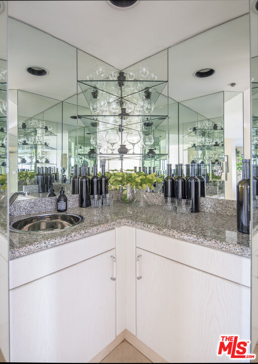 10724 Wilshire Blvd Unit: 505