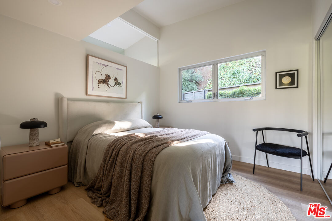 5661 Spreading Oak Dr