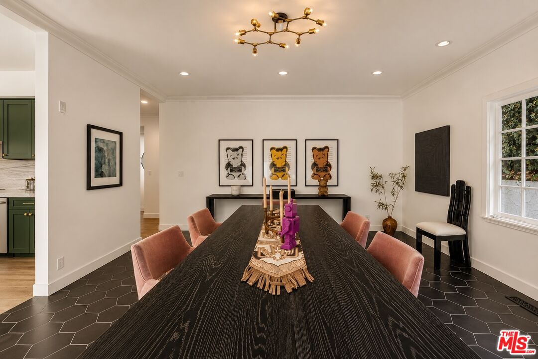 3891 Sepulveda Blvd