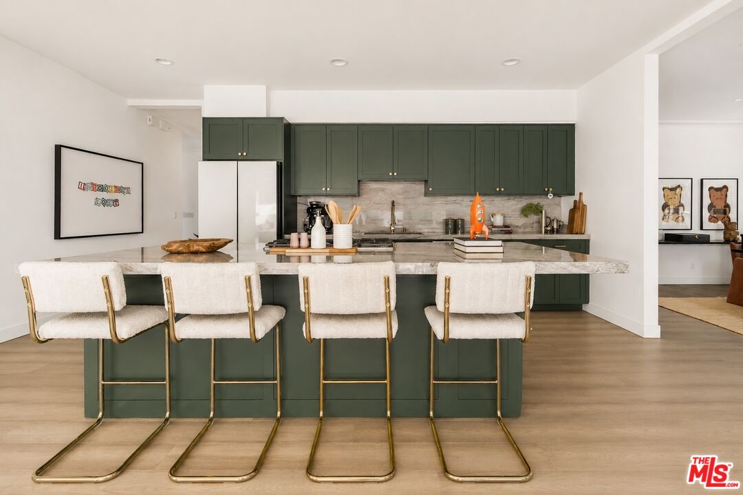 3891 Sepulveda Blvd