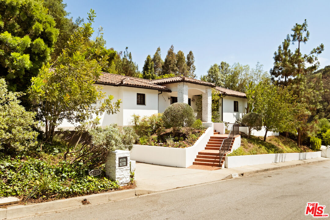1132 Chantilly Rd