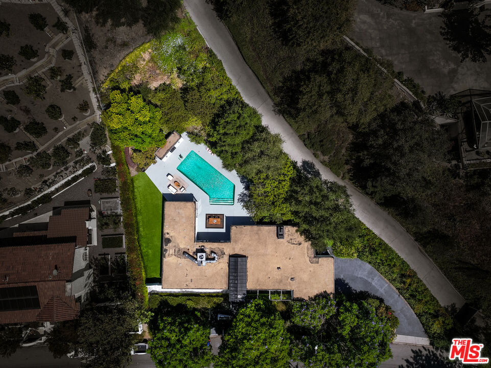 936 Chantilly Rd