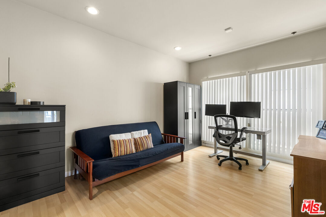 12011 Goshen Ave Unit: 102