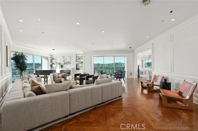 10490 Wilshire BLVD Unit: 2704