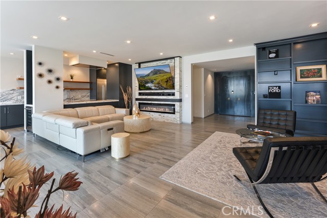 1333 S Beverly Glen BLVD Unit: 901