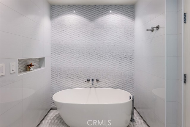 1333 S Beverly Glen BLVD Unit: 901