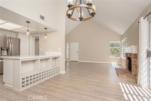1934 Suntree LN Unit: B
