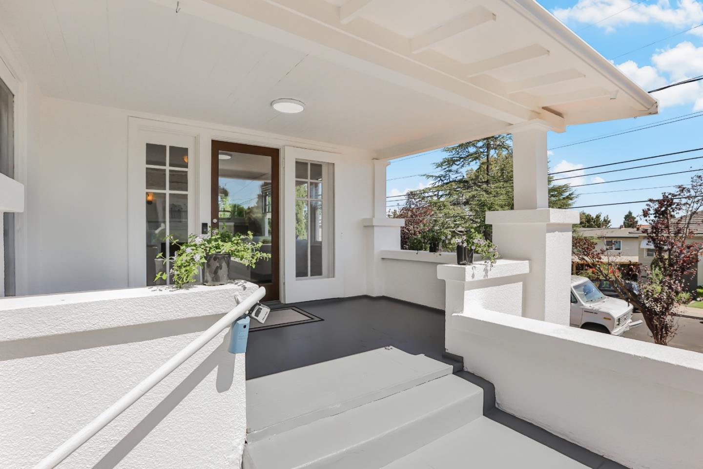 1318 Magnolia AVE