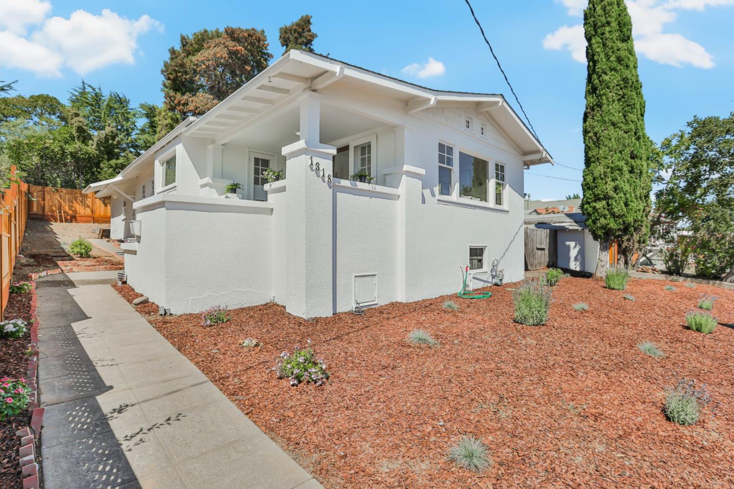 1318 Magnolia AVE