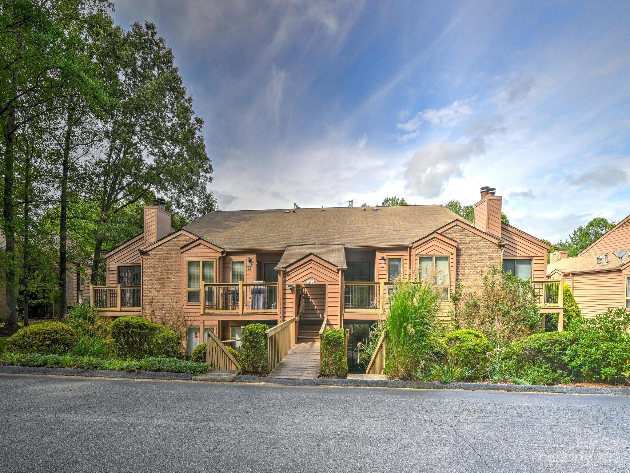 19 Ravencroft Lane Unit: C 19