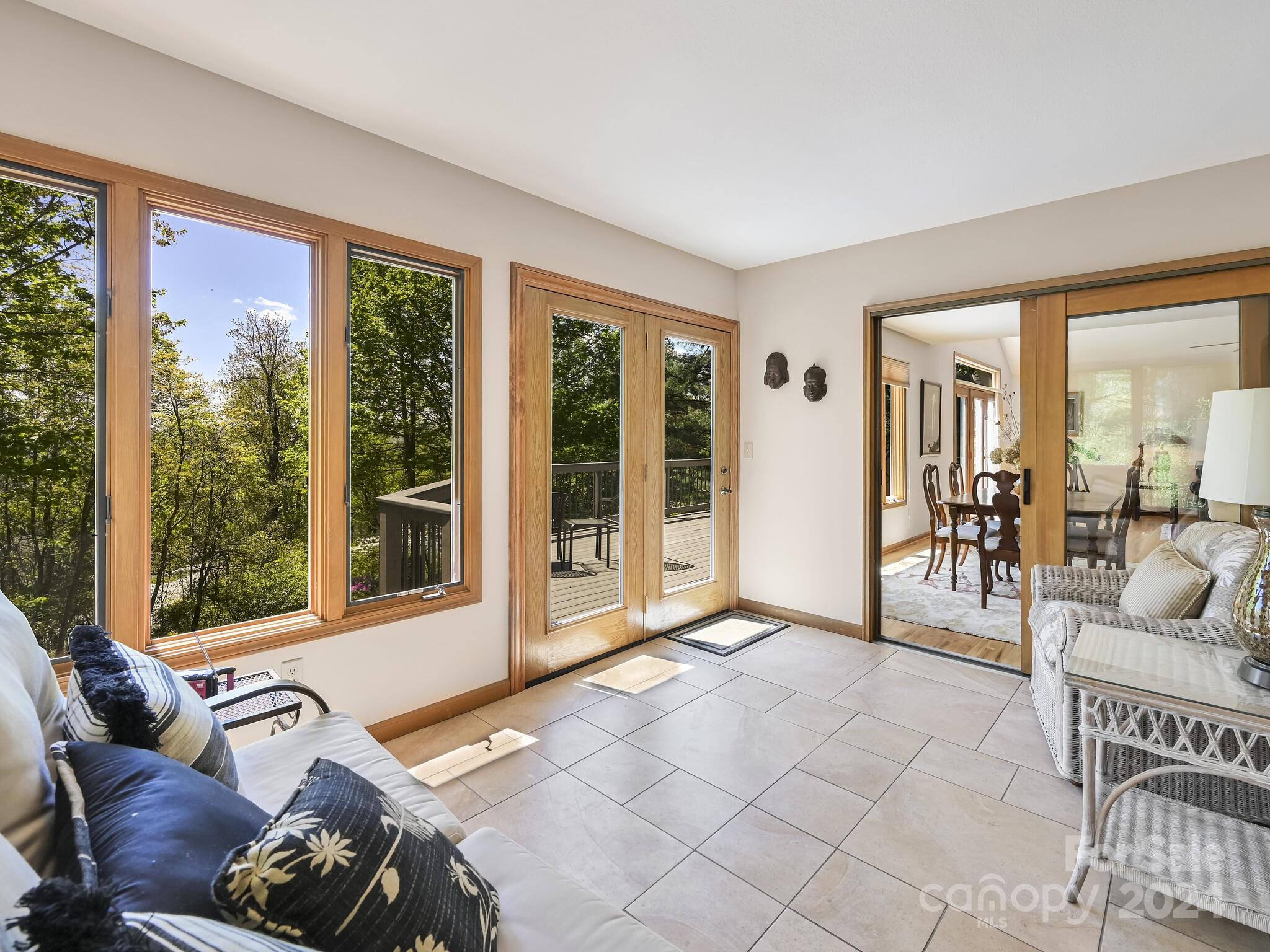 3940 Laurel Park Highway