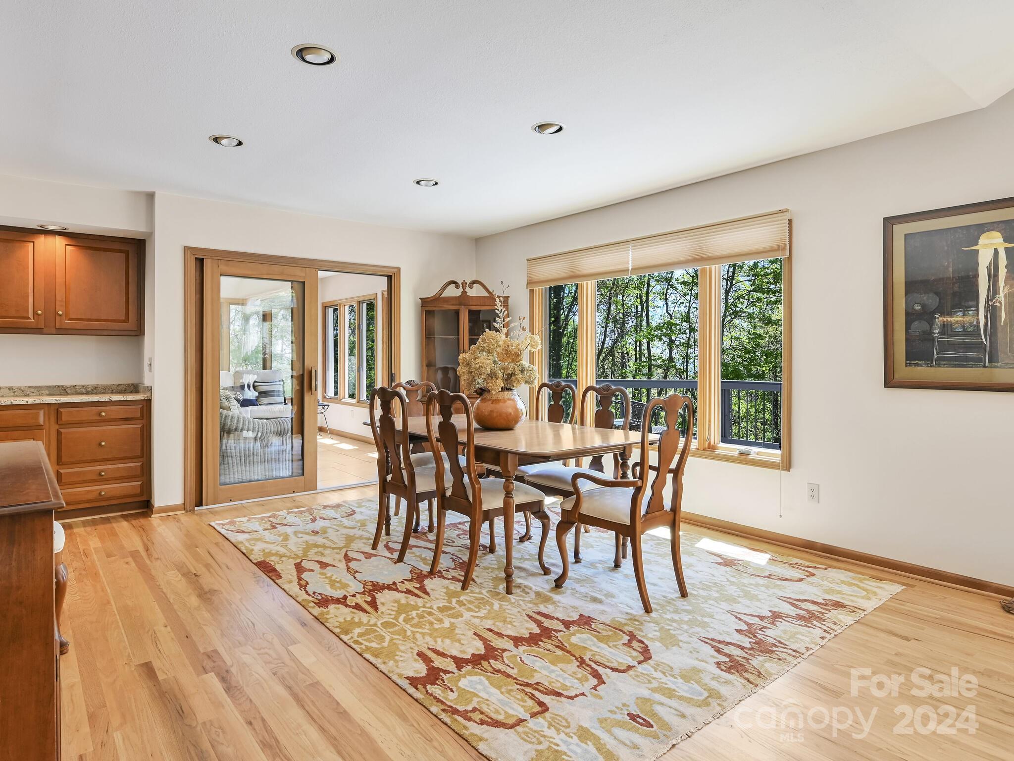 3940 Laurel Park Highway