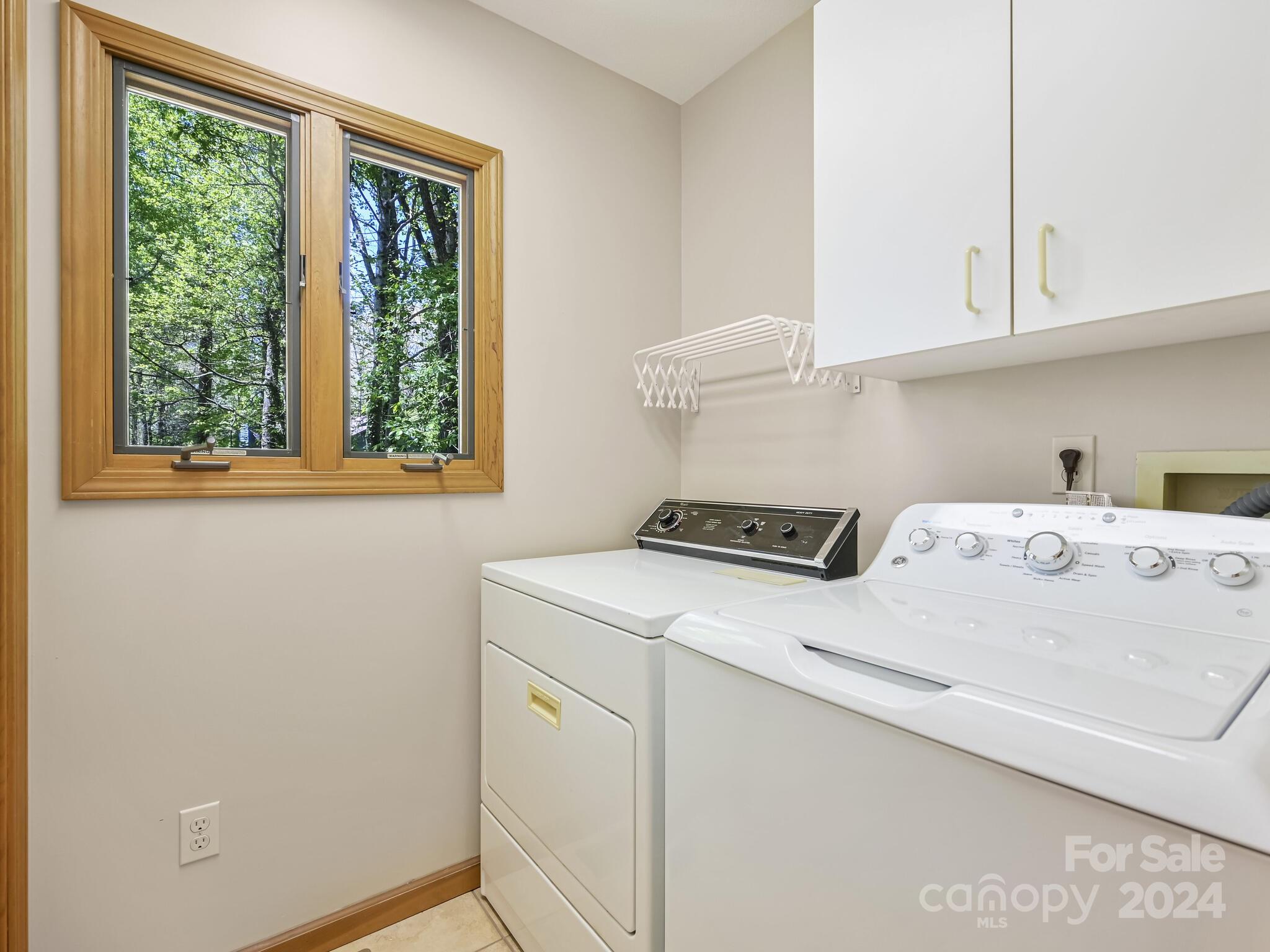 3940 Laurel Park Highway