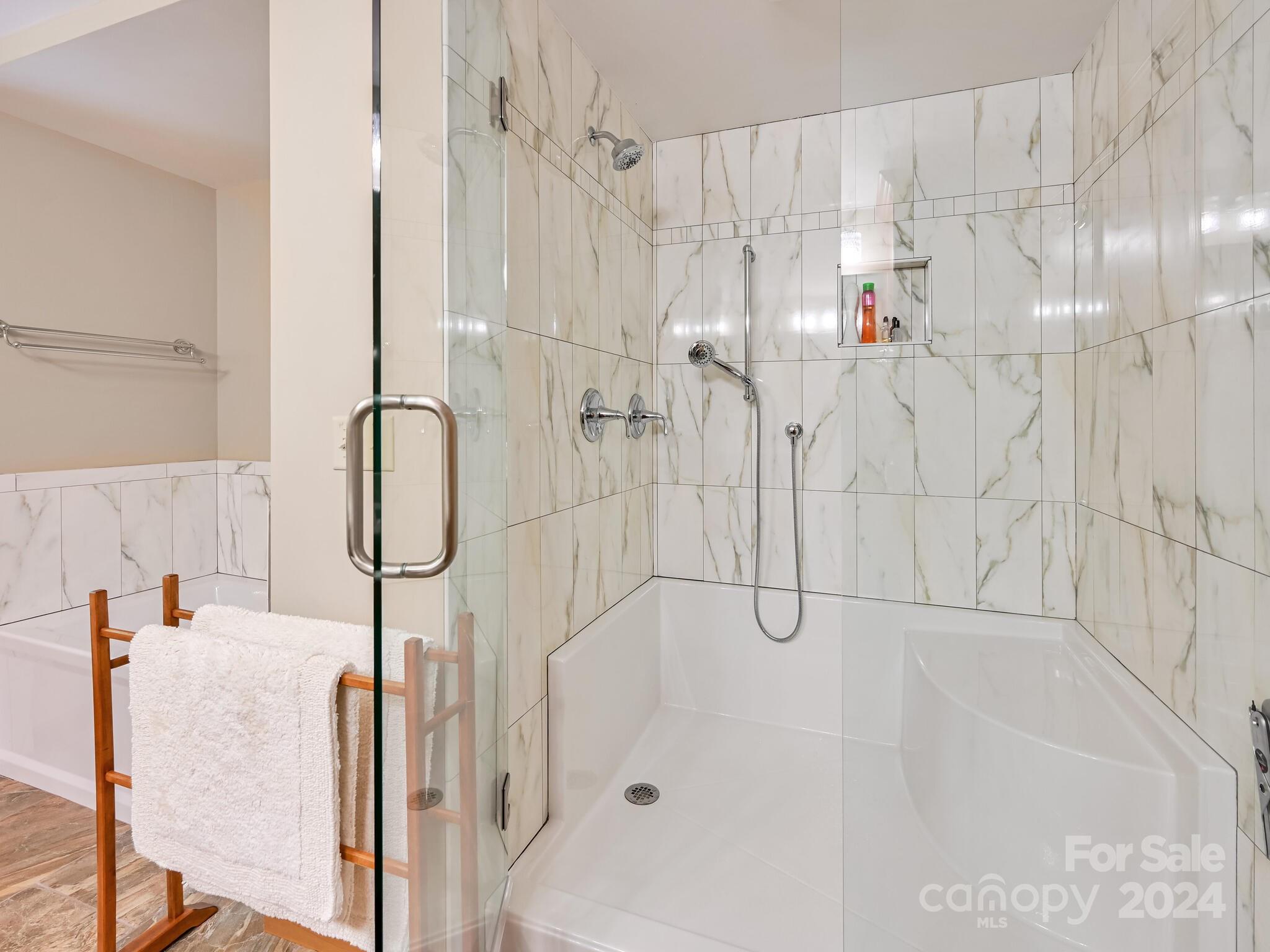 3940 Laurel Park Highway