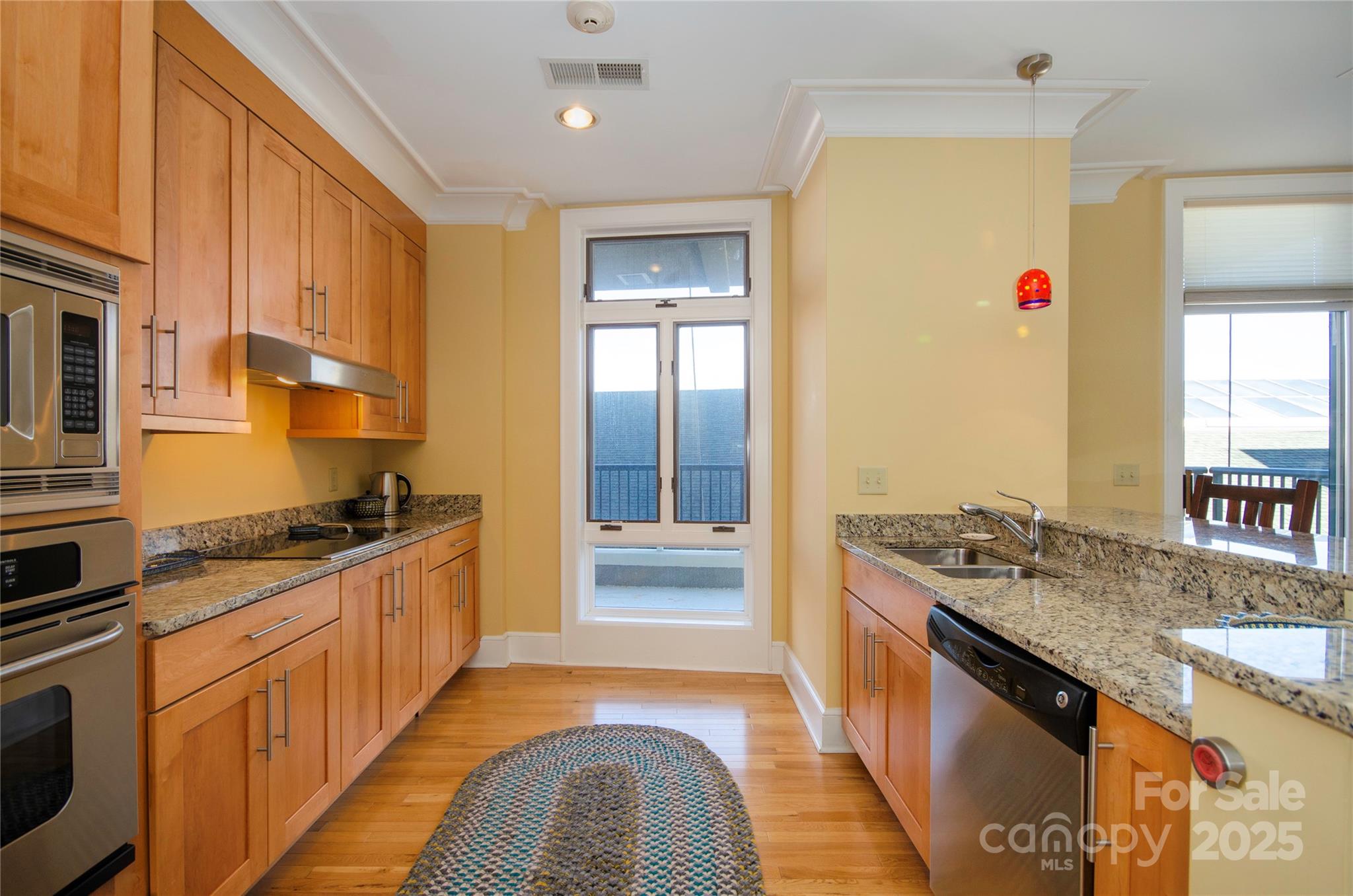 21 Battery Park Avenue Unit: 406