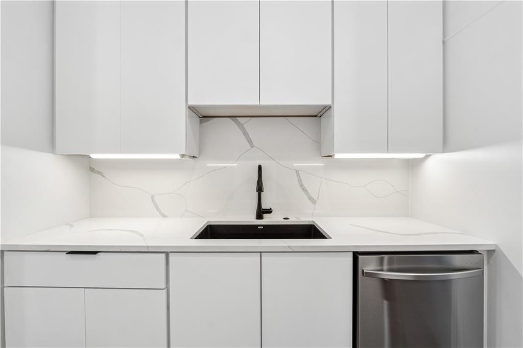 75 Boulevard NE Unit 11