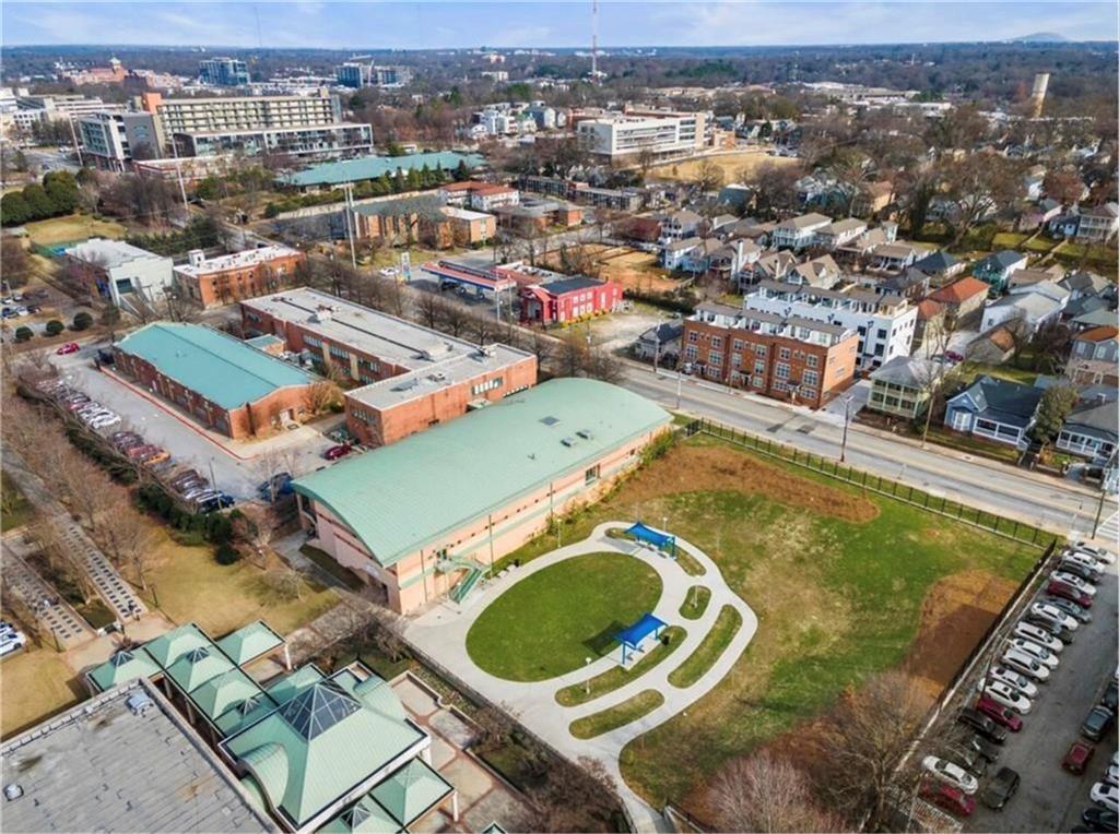 75 Boulevard NE Unit 11