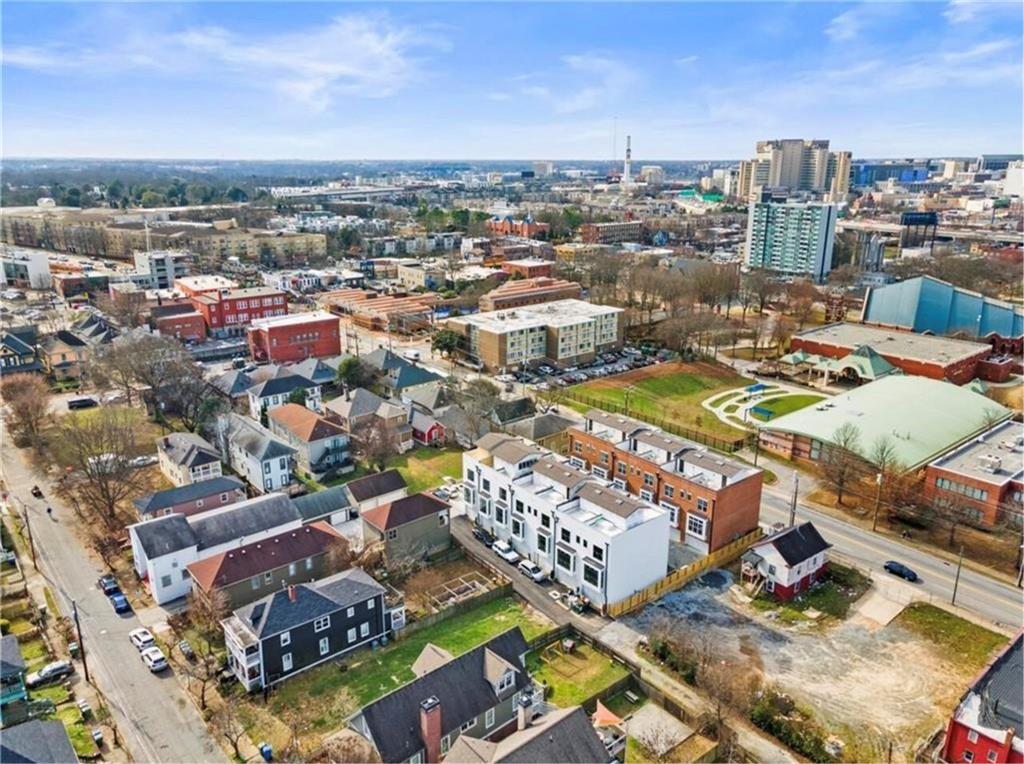 75 Boulevard NE Unit 11