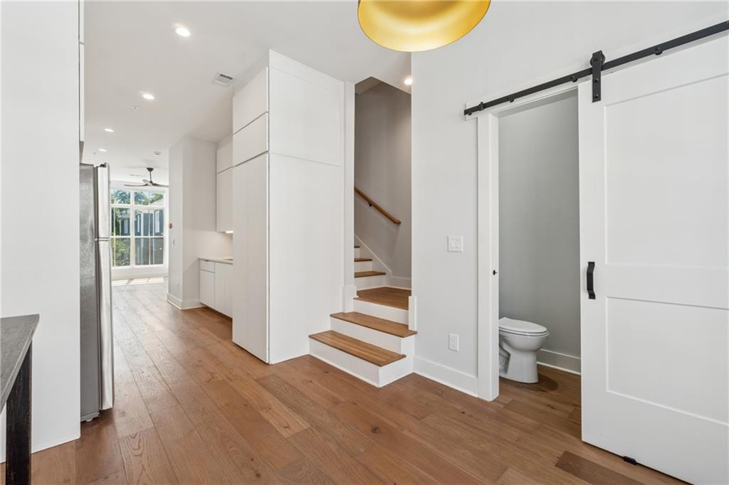 75 Boulevard NE Unit 11