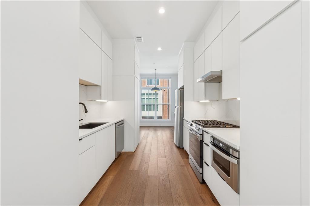 75 Boulevard NE Unit 11