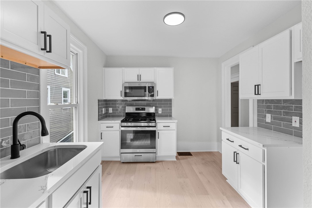 26 Rowley St Apt #2