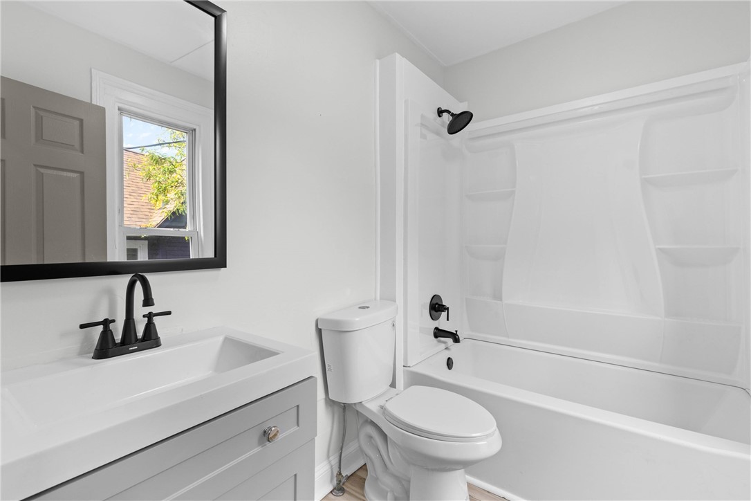 26 Rowley St Apt #2