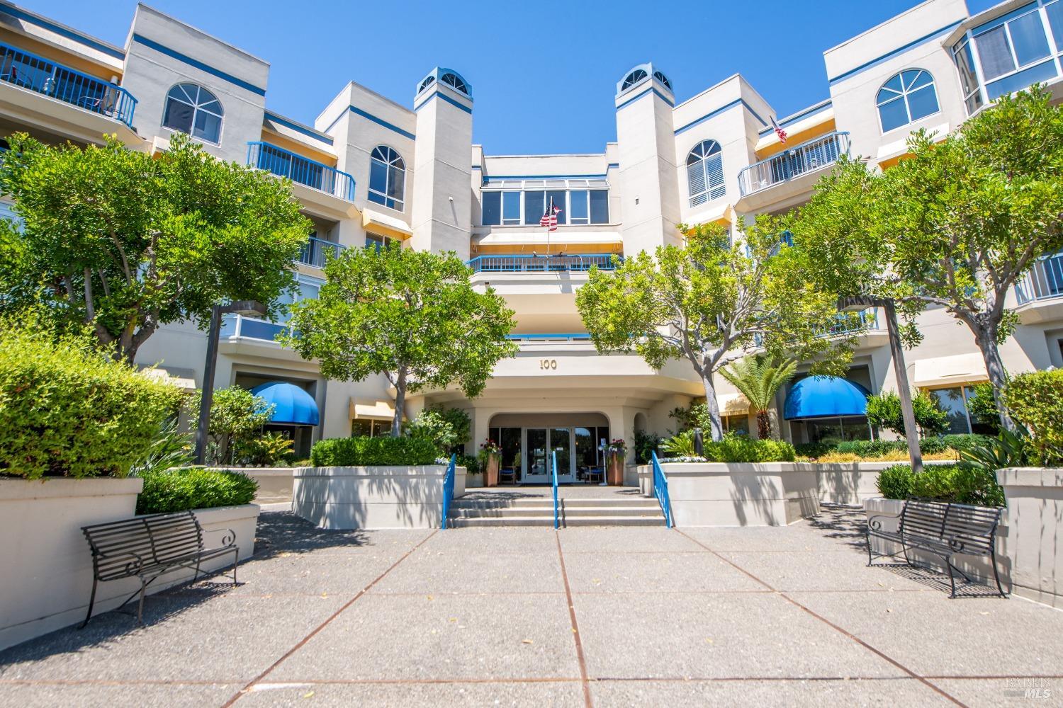 100 Thorndale Dr #403