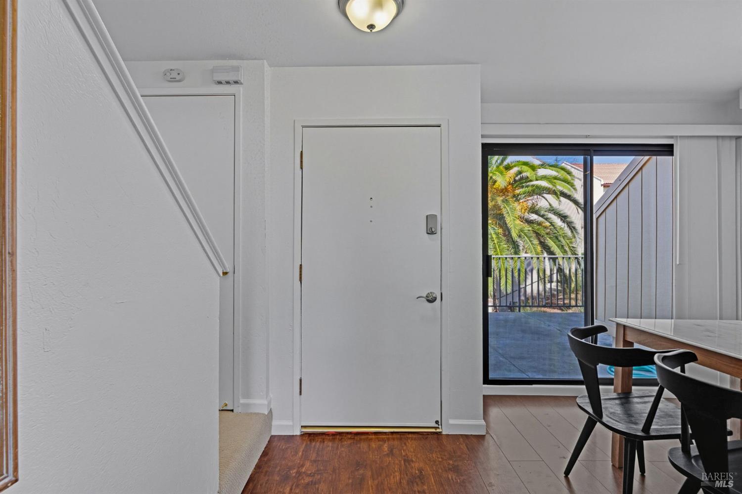 100 Marin Center Dr #21