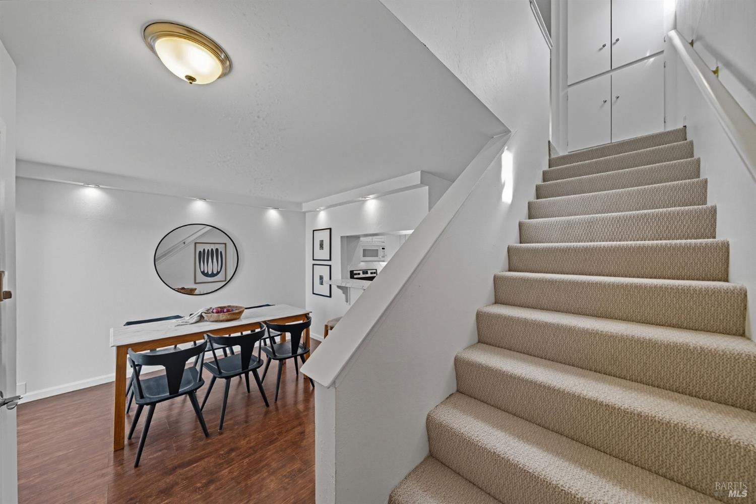 100 Marin Center Dr #21