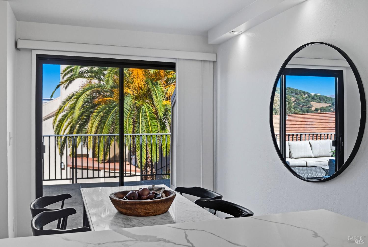 100 Marin Center Dr #21