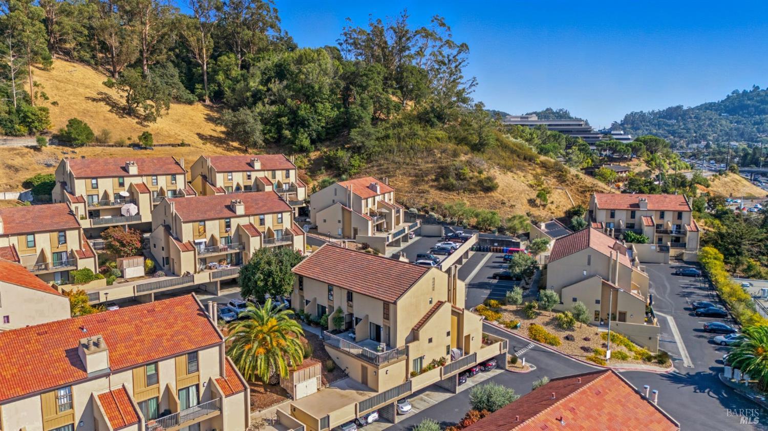 100 Marin Center Dr #21