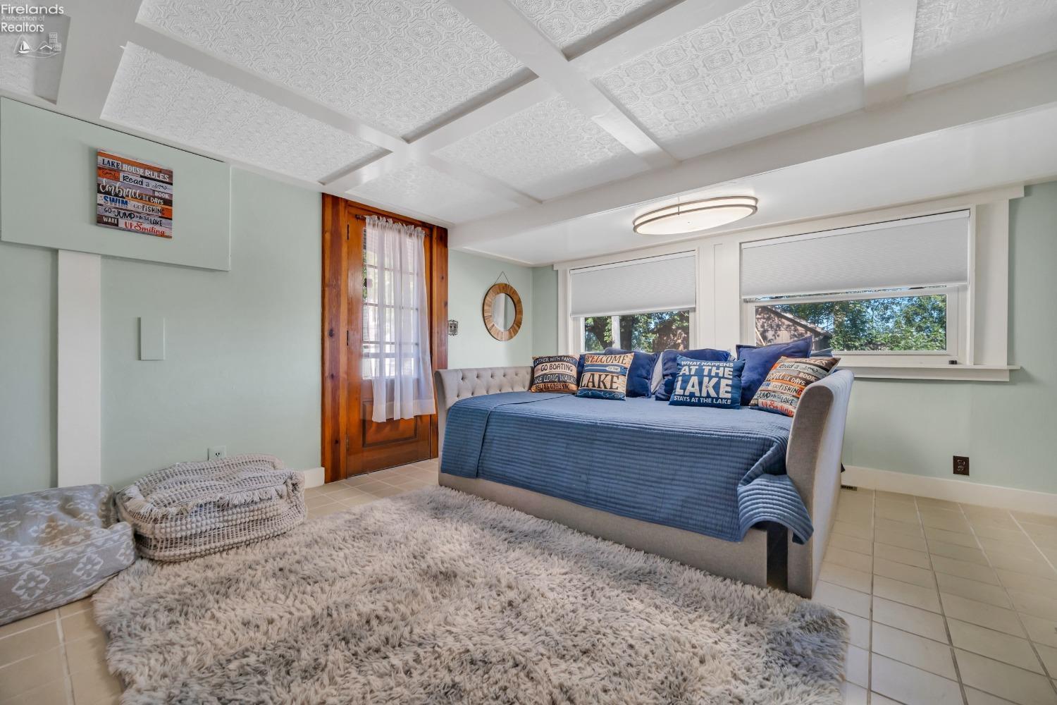 16 Rye Beach Road