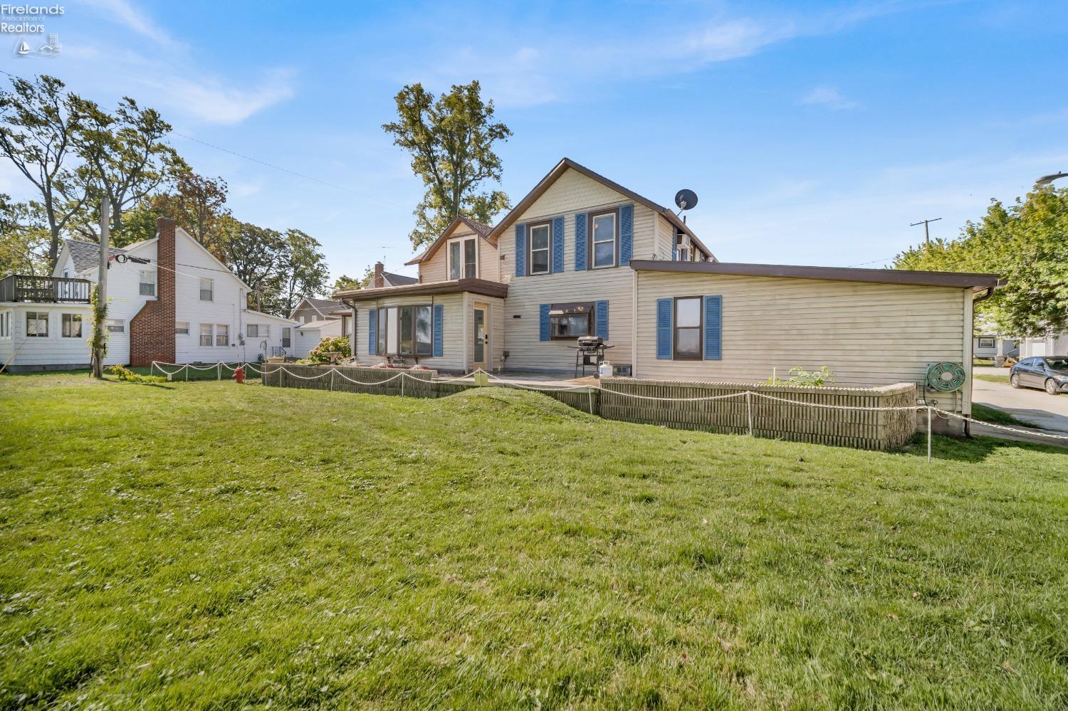 16 Rye Beach Road