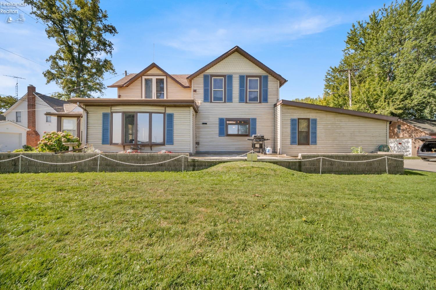 16 Rye Beach Road
