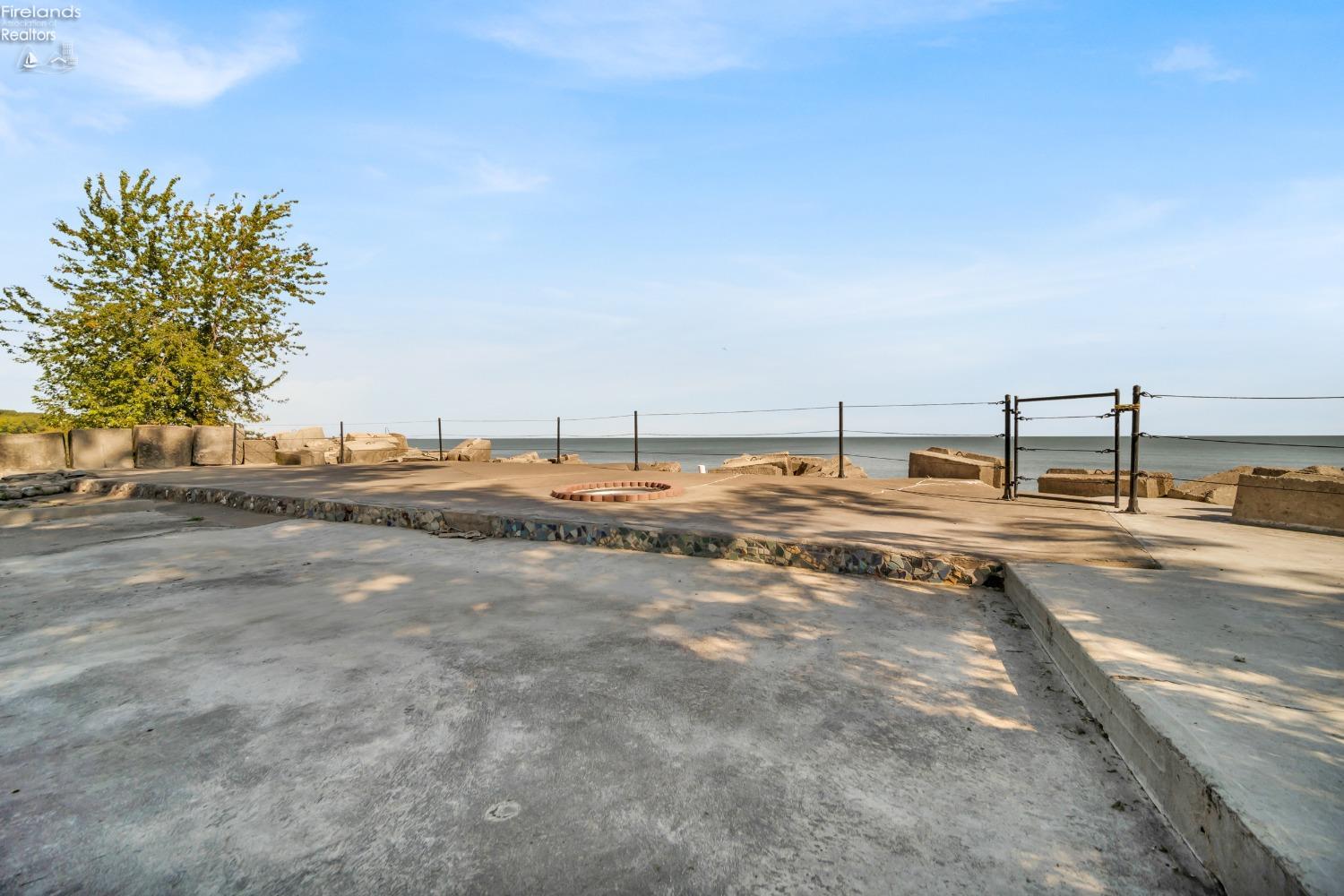 16 Rye Beach Road