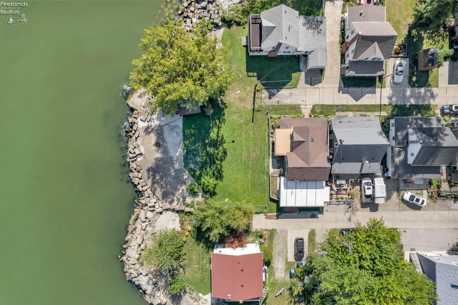 16 Rye Beach Road