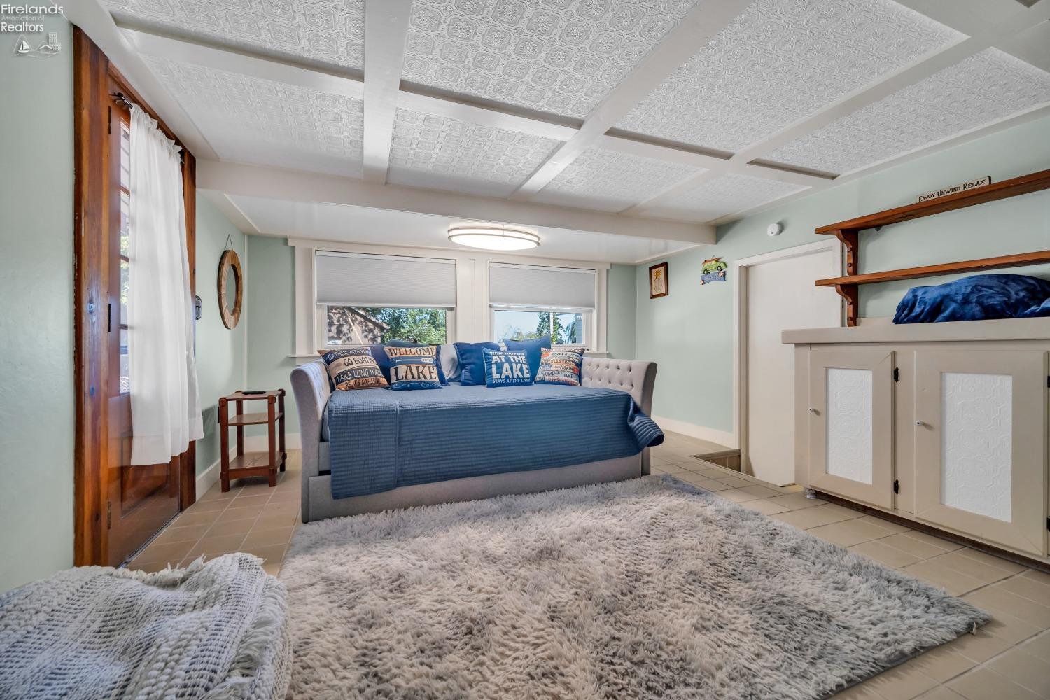 16 Rye Beach Road